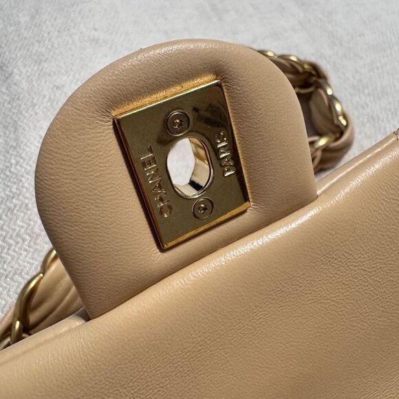 Chanel 24K Small Flap Bag Beige Quilted with CC Strap - Picture 8 of 16